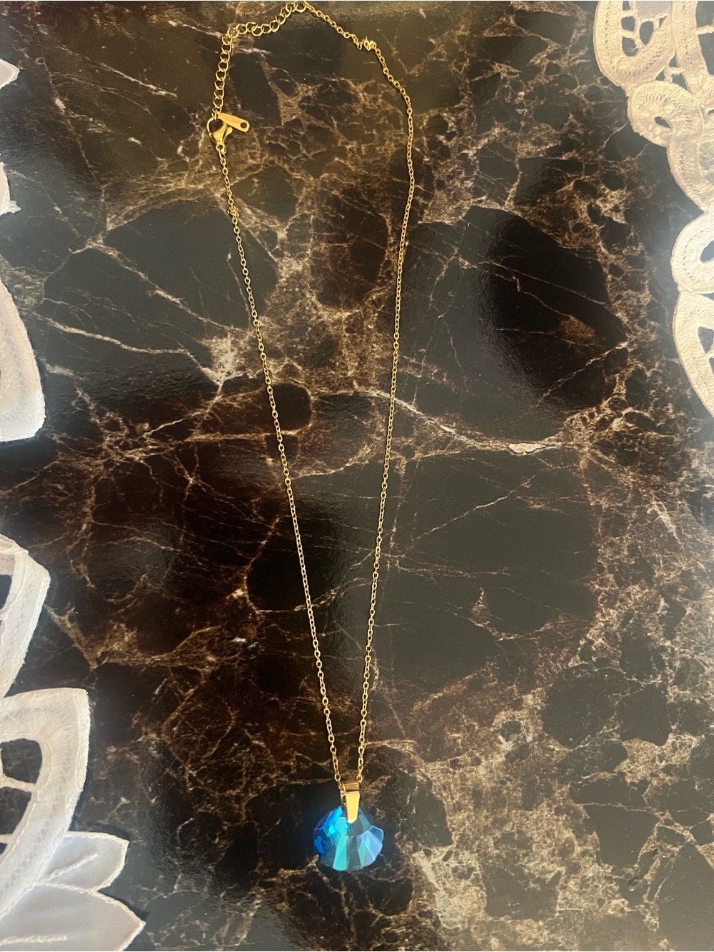 Gold Chain Necklace with Blue Crystal Pendant sea shell